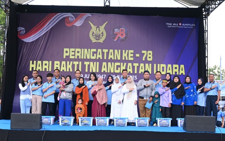 Lanud Sultan Hasanuddin Gelar Bazar dan Pasar Murah