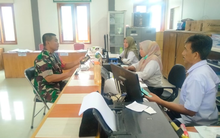 Anggota Koramil Padas Berikan Imbauan Dan Pemahaman Kepada Masyarakat 