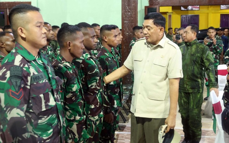Panglima TNI dan Menhan RI Hadiri Malam Akrab Bersama Ribuan Prajurit di Papua