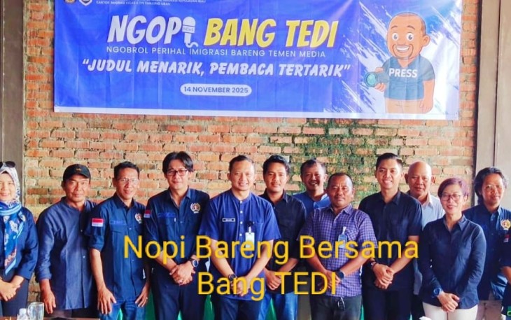 Kakanim Tanjung Uban Bersama Insan Pers Ngopi Bareng 