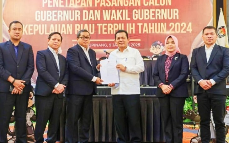  KPU Provinsi Kepulauan Riau resmi menetapkan pasangan calon Ansar Ahmad dan Nyanyang Haris Pratamura sebagai Gubernur dan Wakil Gubernur Kepri terpilih pada Pilkada 2024