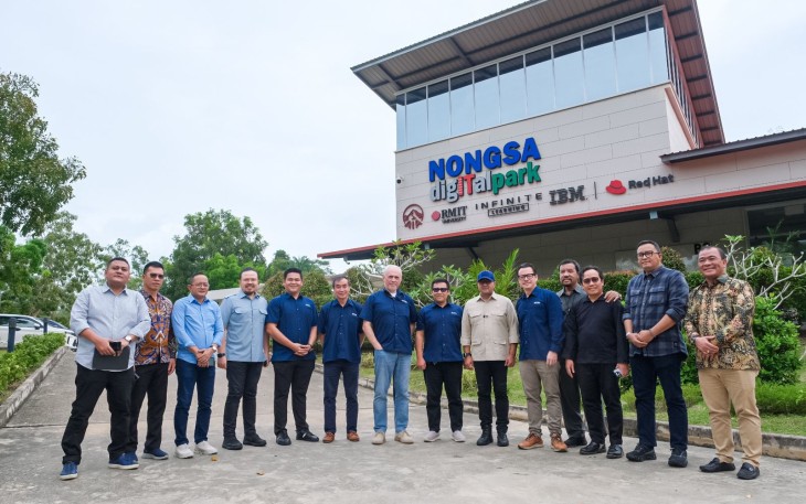 Menekraf/Kabekraf, Teuku Riefky Harsya mengunjungi Apple Developer Academy Building dan Infinite Studios di Nongsa Digital Park, Batam.