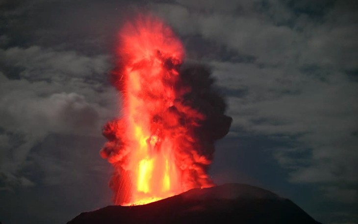 Erupsi Gunung Ibu