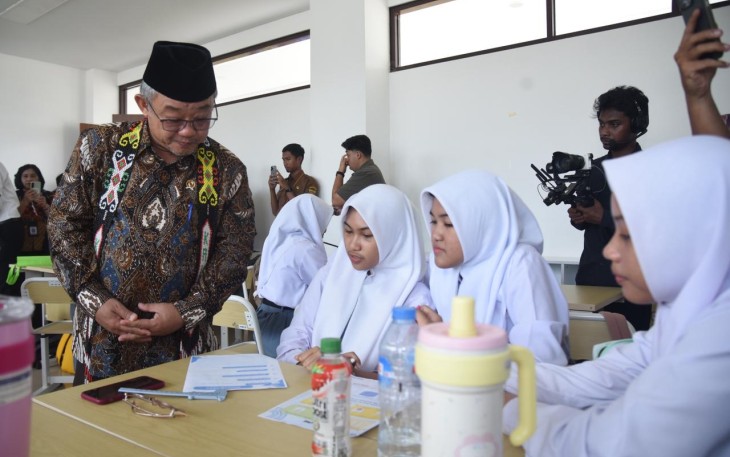 Menteri Pendidikan Dasar dan Menengah (Mendikdasmen), Abdul Mu’ti, meresmikan Sekolah Terpadu Samarinda 