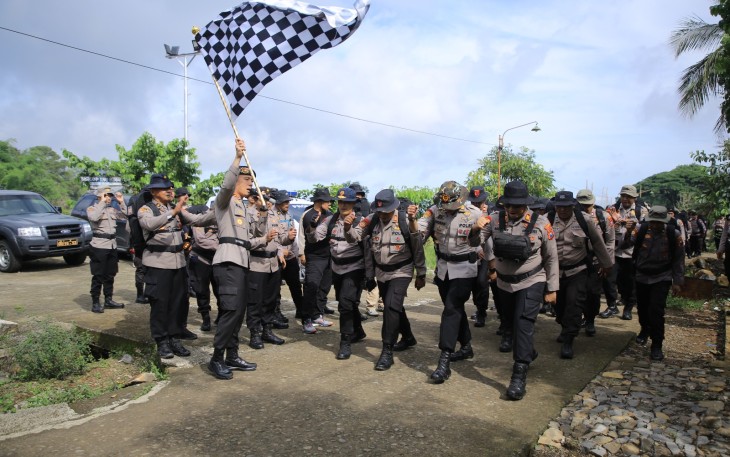 Sambut Hari Ulang Tahun ke-80 Korps Brimob Polri, Polres Madiun Polda Jatim melaksanakan napak tilas ke Monumen Sakip –Sanali, Desa Kare, Kecamatan Kare,Jumat (7/11)