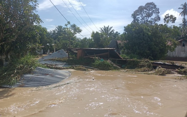 Pasca banjir, rumah warga terendam