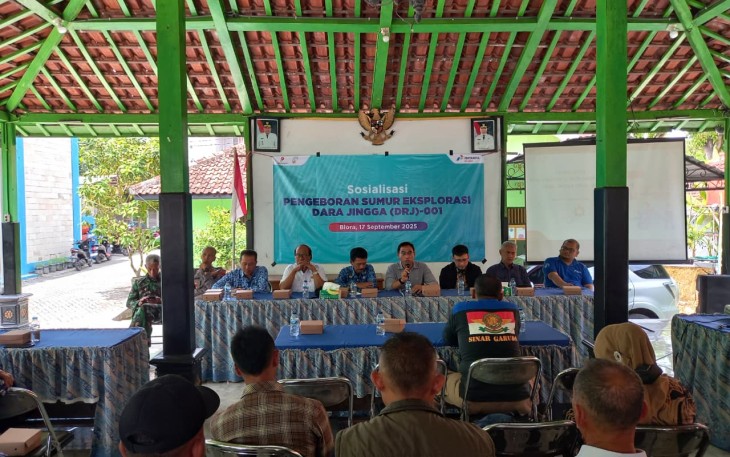 Pertamina EP Cepu melakukan sosialisasi dengan Forkopimcam, Kades,  anggota DPRD dan warga Desa Mendenrejo Kecamatan Kradenan dalam rangka persiapan pengeboran sumur eksplorasi Dara Jingga 00