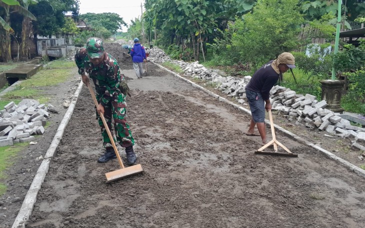 Serda Basori Kerja Bakti Bersama Warga