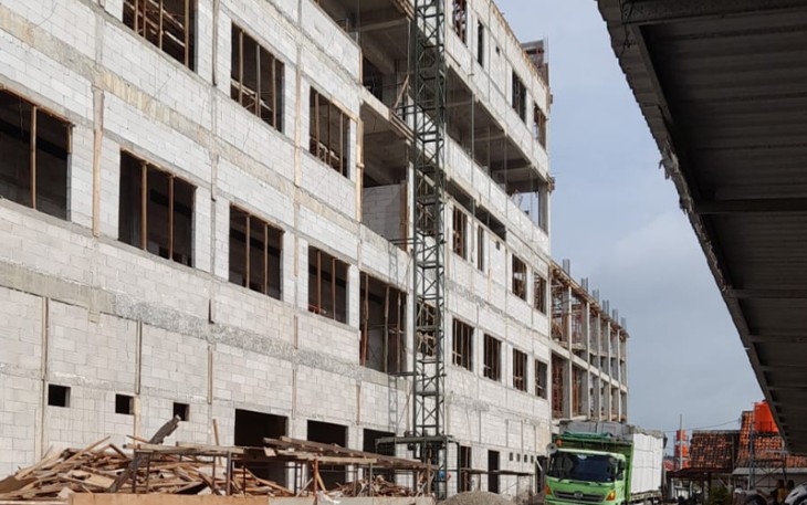 Gedung RS PKU Muhammadiyah Blora dalam proses pembangunan.