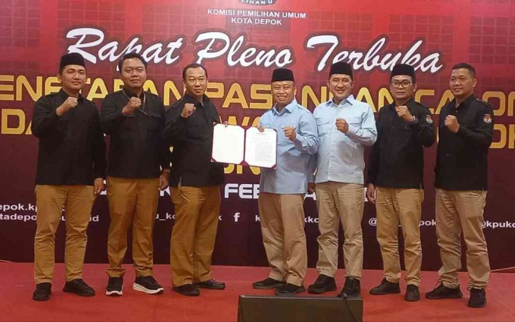 Penetapan Supian Suri - Chandra Rahmansyah sebagai Walikota dan Wakil Walikota Depok di KPU Kota Depok, Rabu (5/2)