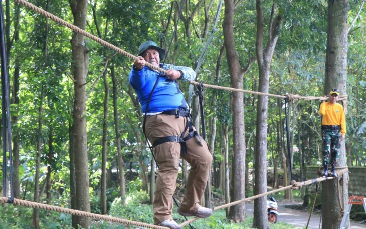 Pembekalan bela negara Hiswana Migas dan Pertamina di Madivif 2 Kostrad, Minggu (9/2)