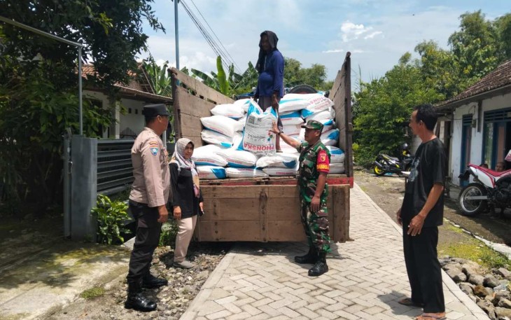 Penyaluran pupuk bersubsidi di wilayah desa binaan 