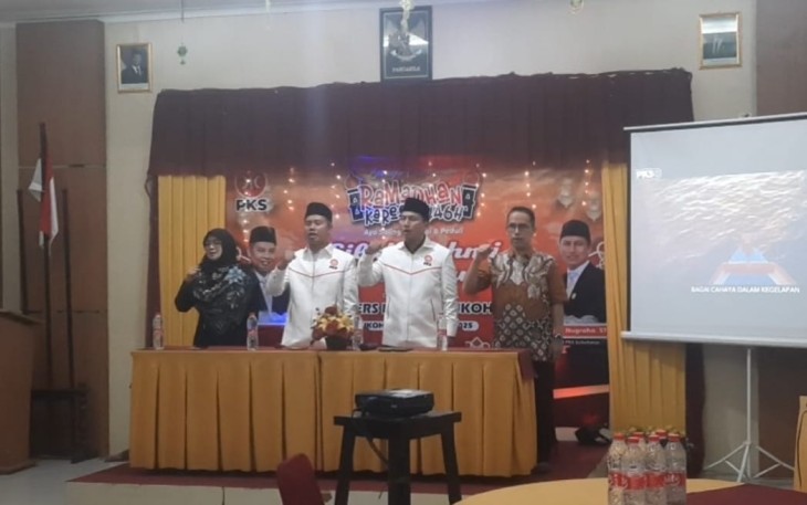 DPD PKS Sukoharjo menggelar silaturahmi buka puasa bersama dengan instansi pers di hotel Sarila, Sukoharjo, Sabtu (15/3)