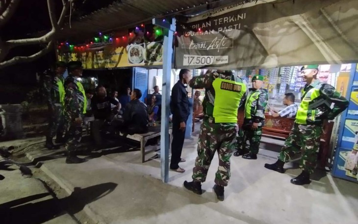 Patroli Kamtibmas di wilayah desa binaan 
