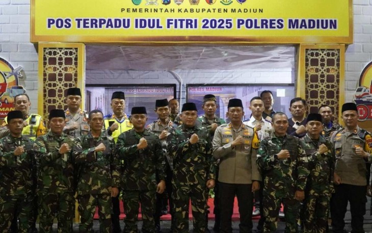 Posko pengamanan exit tol Dumpil