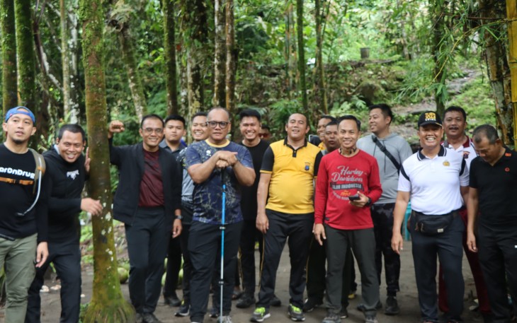 Kapolrestabes Medan Pimpin Langsung Giat Olahraga di Kawasan Wisata Alam Kutalimbaru Kab.Deliserdang.