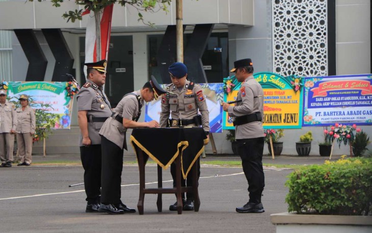 Sertijab Kapolres Tuban, Senin (21/4)
