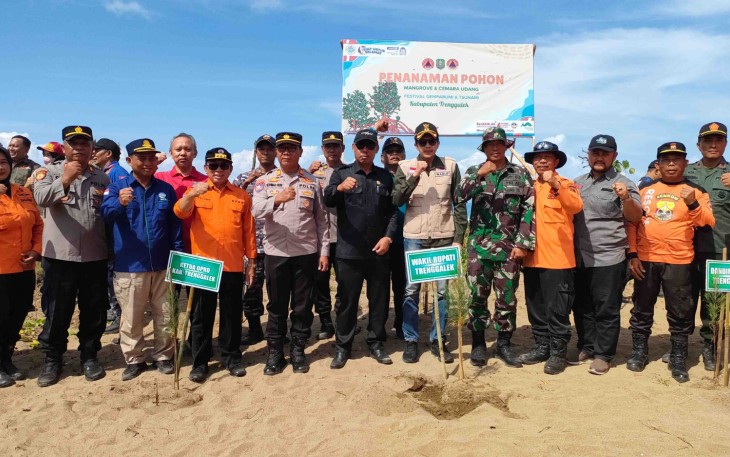TNI-Polri, BPBD dan Warga Trenggalek Kompak Hadapi Ancaman Bencana