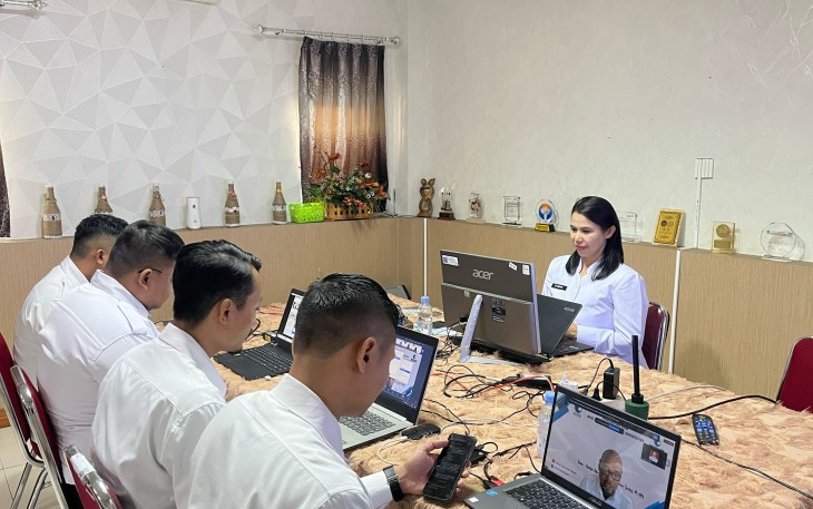 Kakanwil HAM Sumut-Kepri Flora Nainggolan Mengikuti Kegiatan Secara Daring