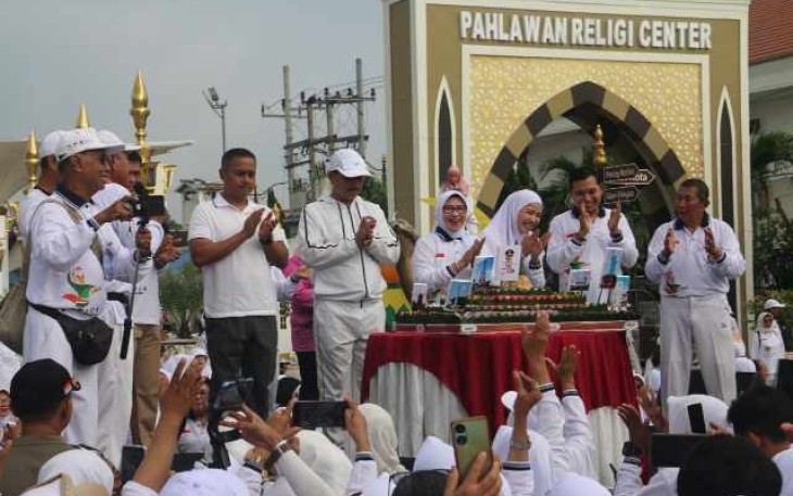 Senam sehat di kawasan PSC Kota Madiun 