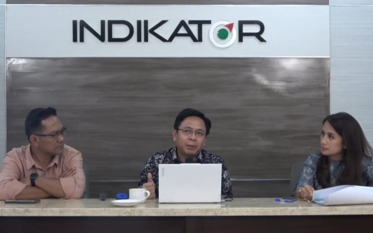 Mayoritas Warga Jatim Puas Kinerja Khofifah-Emil di 100 Hari Pertama