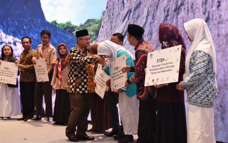 Mendikdasmen Abdul Mu'ti 