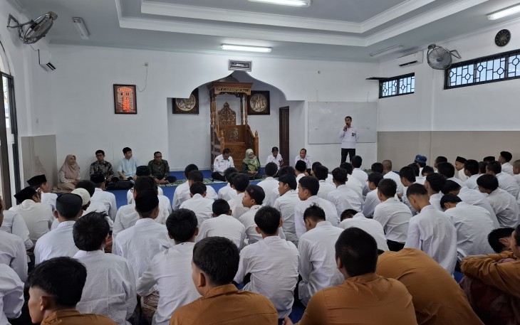 Penyampaian khusus Pemberian Remisi Anak yang Memenuhi Syarat.