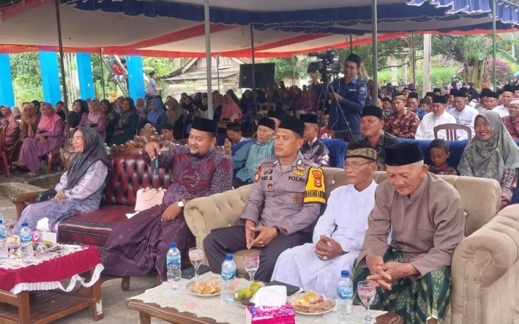 Bhabinkamtibmas Polsek Belitang III Hadiri Peringatan Maulid Nabi Muhamad SAW di Desa Karang Jadi