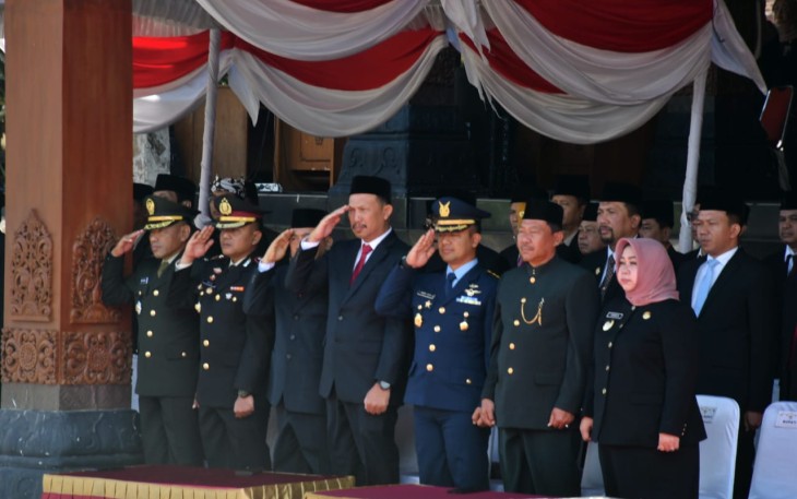 Upacara Peringatan Hari Jadi ke 80 Provinsi Jatim di Alon-alon Utara Kabupaten Ponorogo, Minggu (12/10)