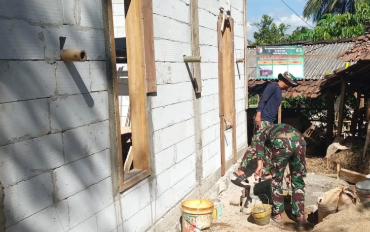 Pengerjaan rutilahu TMMD Kodim Pacitan di desa Petungsinaran 
