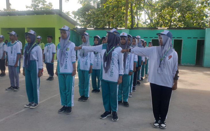 Tanamkan jiwa kebangsaan siswa sekolah wilayah desa binaan 