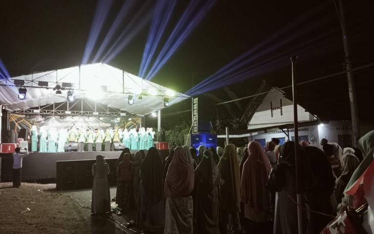 Suasana Pembukaan Pengajian dan Shalawat di Desa Karangsono, Kecamatan Kanigoro, Kabupaten Blitar, Sabtu (12/7/2025).