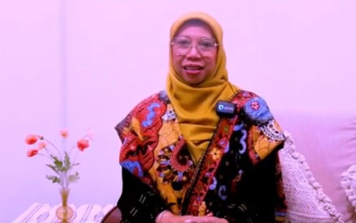 Bunda Elly Farida 