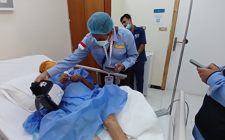Salah satu Jemaah Haji saat Dirawat Akibat Gangguan Tulang dan Sendi 