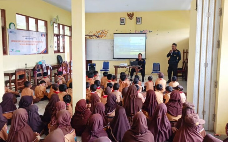 KAI Daop 8 Surabaya Edukasi Keselamatan Perkeretaapian di Sekolah Dasar