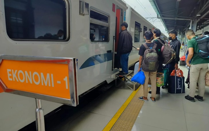 Masyarakat Jadi Penyemangat KAI Tingkatkan Layanan