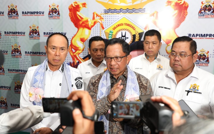 Mendagri Muhammad Tito Karnavian saat membuka Rapat Pimpinan Provinsi Kadin Sulawesi Tenggara (Sultra) Tahun 2025 di Ballroom Phinisi I Hotel Claro, Kota Kendari, Rabu (27/8/2025).