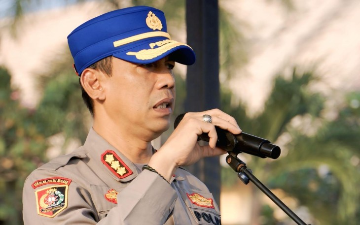 Kepala (Ka) SPN Polda Jatim, Komisaris Besar Polisi (Kombes Pol) Agus Wibowo, S.I.K., saat pimpin apel pada Rabu (13/8/2025) pagi. 