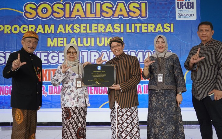 Peluncuran Program Revitalisasi Sekolah. Salah satu sekolah yang direvitalisasi adalah TK Pertiwi I Serang, Kabupaten Purbalingga, Jawa Tengah. 
