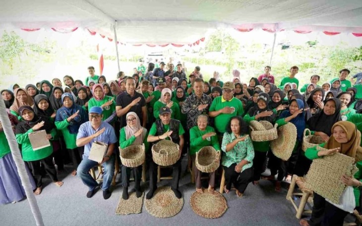 Wakil Menteri Sosial Agus Jabo di Kulon Progo, Yogyakarta, Senin (30/6/2025).