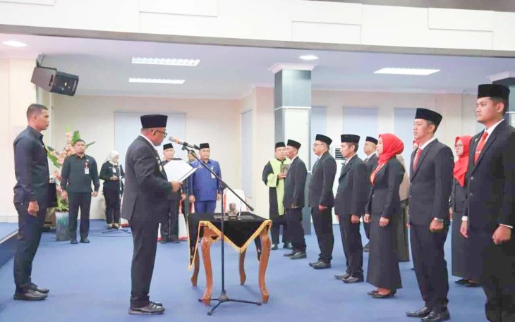 Wali Kota Lis Lantik 13 Pejabat Fungsional