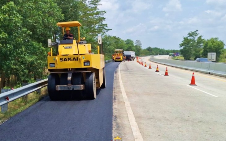 Tol Bakter Perbaiki Beberapa Titik Jalan