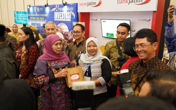Program Pemerintah Provinsi Jawa Timur, PT Bank Pembangunan Daerah Jawa Timur Tbk (Bank Jatim) pada hari Senin (29/9) turut berpartisipasi dalam kegiatan Misi Dagang dan Investasi dengan tema Meningkatkan Jejaring Konektivitas antara Provinsi Jawa Timur dengan Provinsi Sumatera Selatan