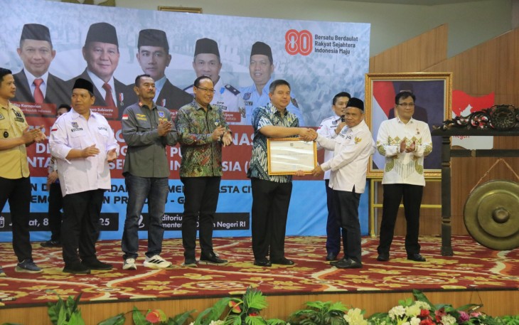 Sekretaris Jenderal (Sekjen) Kementerian Dalam Negeri (Kemendagri) Tomsi Tohir mengajak seluruh kepala desa di Indonesia untuk mendukung program prioritas pemerintahan Presiden Prabowo Subianto