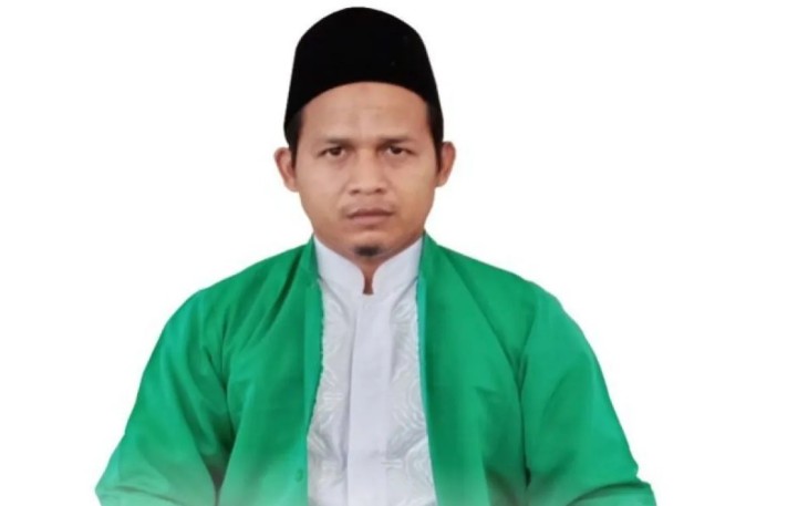 Pengasuh Pondok Pesantren Al Ikhlas Raudhatul Uluum Subang, Jawa Barat, KH Dade Asyadurofik