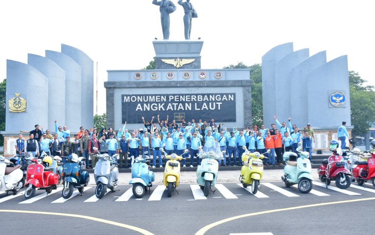 Bakti Sosial Warnai Peresmian Fly Navy Scooter Club oleh Komandan Puspenerbal