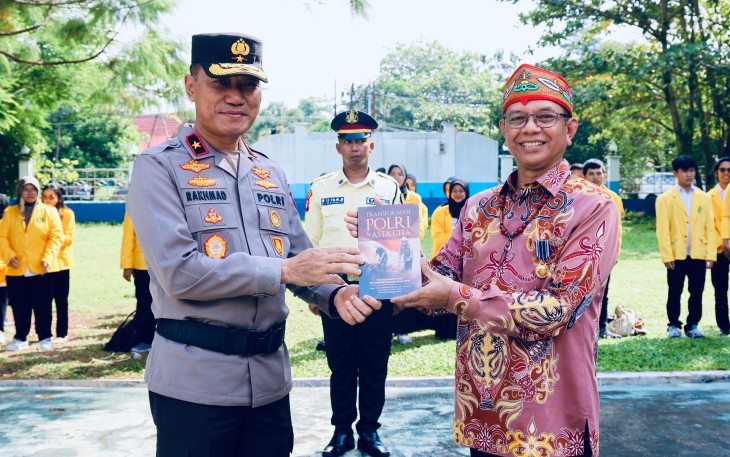 Wakapolda, Brigjen Pol Rakhmad Setyadi menghadiri upacara peringatan Hari Pendidikan Nasional (Hardiknas) Tahun 2025, Jumat (2/5/2025)