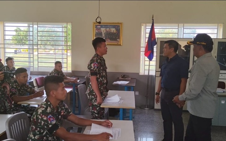 Kantor Athan RI Phnom Penh Gelar Penyediaan Kelas Bahasa Indonesia di Satuan Militer Kamboja