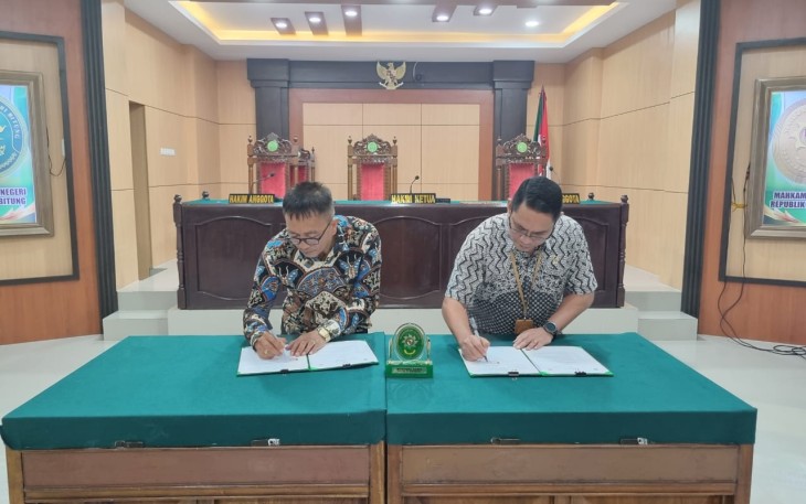 Penandatanganan MOU antara PN/Perikanan Bitung bersama Ketua Yayasan Finjil