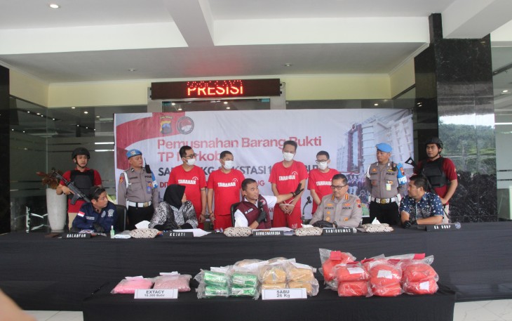 Ditresnarkoba Polda Jawa Tengah menggelar kegiatan pemusnahan barang bukti narkotika hasil pengungkapan kasus pada awal tahun 2025